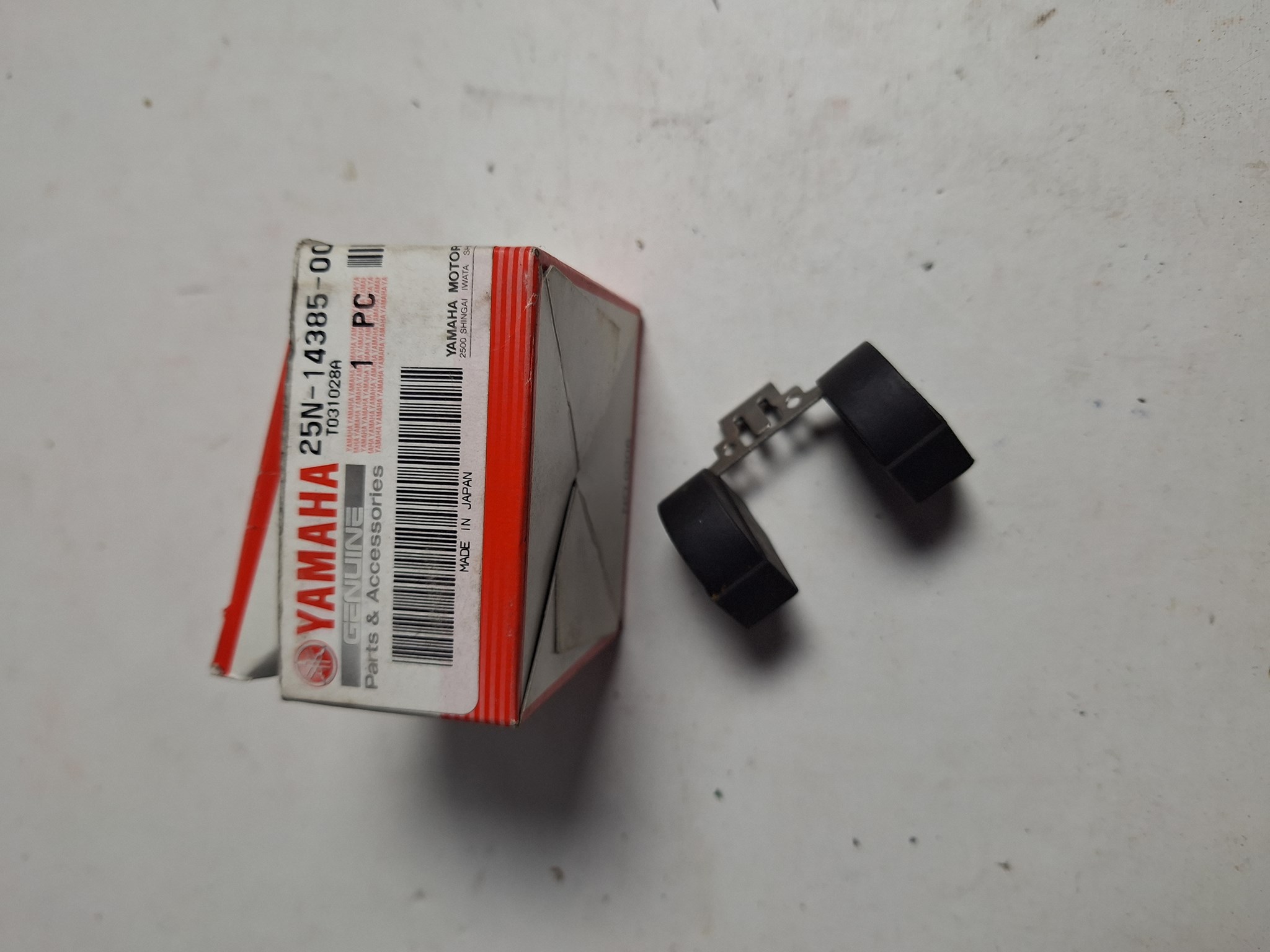 Bild von Yamaha  Schwimmer  25N-14385-00